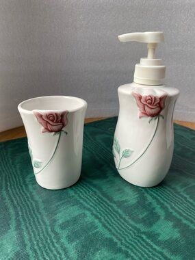 Saturday Knight Ltd. Porcelain 3D Classic Rose Lotion Dispenser and Tumbler Set